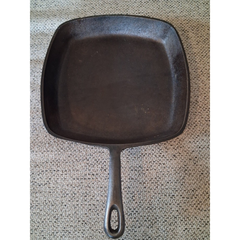 Vintage American Cast Iron Square Skillet 10-11" USA Antique Cookware - Picture 2 of 6